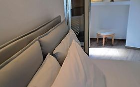 M. Szwed. Guest House old Bari